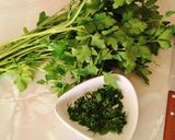 Foto del paso 5 de la receta: Sopa de pollo con fideos y yema de huevo