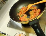 Foto langkah ke 4 dari resep Sup Tomat dan Telur.