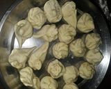A picture of step 3 of Momos.