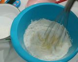 Foto langkah ke 3 dari resep Bolu Karamel | Bolu Sarangsemut Simpel Takaran Sendok.