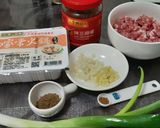 A picture of step 1 of Chinese Mapo Tofu (Sichuan Cuisine).