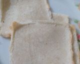 A picture of step 2 of Bread chicken pizza roll.