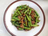 ถั่วแขก หมูสับ ใส่น้ำมันพริกจีน