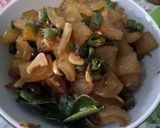 Foto langkah ke 6 dari resep Krengsengan Kikil.