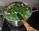 Foto langkah ke 3 dari resep Sayur bayam jagung.