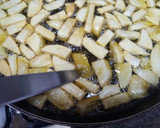 Foto del paso 14 de la receta: Filetes de pollo empanados con salsa de pimientos del Piquillo