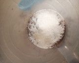 A picture of step 1 of Dalgono coffee.