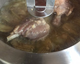 Foto del paso 5 de la receta: Fideuà de confit de pato con alcachofas