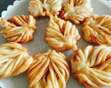 Hình bước làm 3 của món Bánh chiếc lá