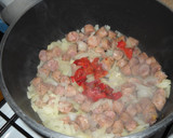 Foto del paso 9 de la receta: Fideos al horno con salsa de salchicha criolla