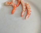 Foto del paso 4 de la receta: Tosta de boniato con ensalada de gambas
