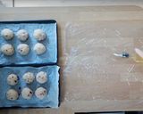 A picture of step 11 of Hot cross buns.