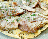 Foto del paso 5 de la receta: Tortilla abierta con setas y parmesano