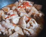 Hình bước làm 1 của món Thịt xào ớt chuông dưa leo