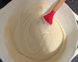 A picture of step 5 of Mario super star cake.