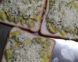 A picture of step 8 of Mushroom Toast.