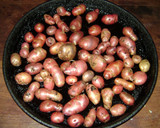 Foto del paso 2 de la receta: Papines en perejil al horno