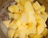 A picture of step 3 of Spicy bhagaaray Aloo 😋😋😋😋.