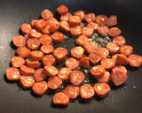Foto del paso 3 de la receta: Chalupitas de chistorra y huevo