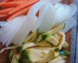 Foto del paso 1 de la receta: Ensalada de spaguettis y verduras salteadas 🍝
