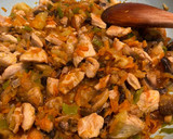 Foto del paso 4 de la receta: Fideos de arroz con pollo y verduras teriyaki