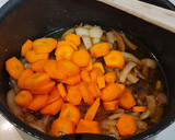 Foto del paso 4 de la receta: Carrilleras ibéricas en salsa de berenjena y champiñones