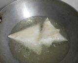 A picture of step 4 of Irani samosa.