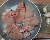 Foto langkah ke 1 dari resep Ayam Rebus Suwir Pedas.