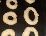 Foto del paso 6 de la receta: Medialunas rellenas con dulce de leche🥰🌙