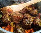 Foto del paso 10 de la receta: GUISO De Rabo de Ternera, Chorizo y Salchicha Parrillera...!