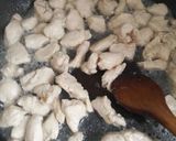 Gombás csirkés tészta recept fázis 2 fotója