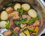 A picture of step 5 of Homestyle Braised Pork (using Multi-Cooker).
