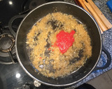 Foto del paso 5 de la receta: Arròs negre amb sèpia, conill i escarxofes