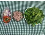 Foto langkah ke 1 dari resep Tumis Sawi & Sosis.