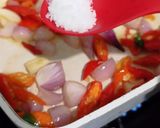 Foto langkah ke 2 dari resep Sambal Telur Bawang Terasi.