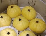 Foto langkah ke 5 dari resep Bakpao Labu Kuning (Isi Kacang Merah - No Mixer).