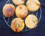 A picture of step 5 of Cheesy veg bomb.