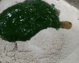 A picture of step 2 of Bathua parotha.