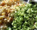 Foto langkah ke 4 dari resep *Chicken Pie*.