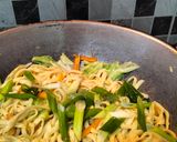 Foto langkah ke 9 dari resep Bakmi Goreng Gepeng Gurih.