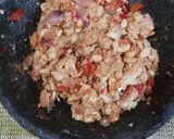 Foto langkah ke 5 dari resep Sambal tempe kukus.