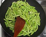 蒜香菜豆的食譜步驟3照片