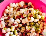 A picture of step 4 of Makhana foxnuts Bhel.
