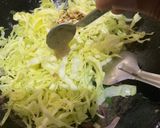 A picture of step 4 of Cabbage with Chinese touch.