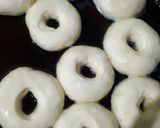Foto langkah ke 15 dari resep Donat Empuk ala Kak Tasyi Athasyia.