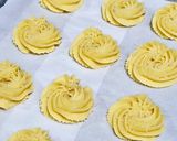 Foto langkah ke 5 dari resep Danish Cookies.