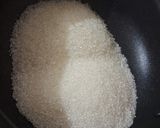 A picture of step 2 of Arrowroot Karachi Halwa.