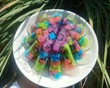Foto langkah ke 5 dari resep Puding Susu Mozaik.
