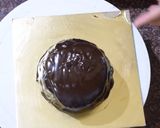 A picture of step 14 of Chocolate Flowing Cake.