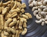 કાજૂ ગાંઠિયા નું શાક(Kaju Ganthiya Shak Recipe In Gujarati) રેસીપી સ્ટેપ1ફોટો